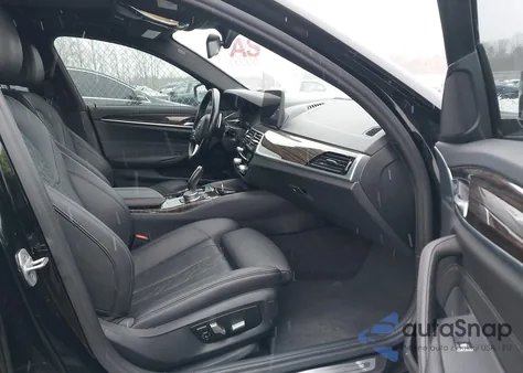 2021 BMW 530I xDrive из США, поврежденный, VIN WBA13BJ06MCF65198